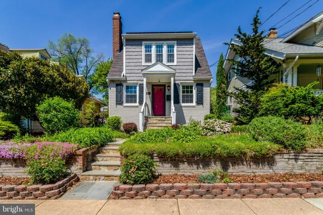 $1,050,000 | 2708 Sycamore Street, Alexandria, VA 22305
