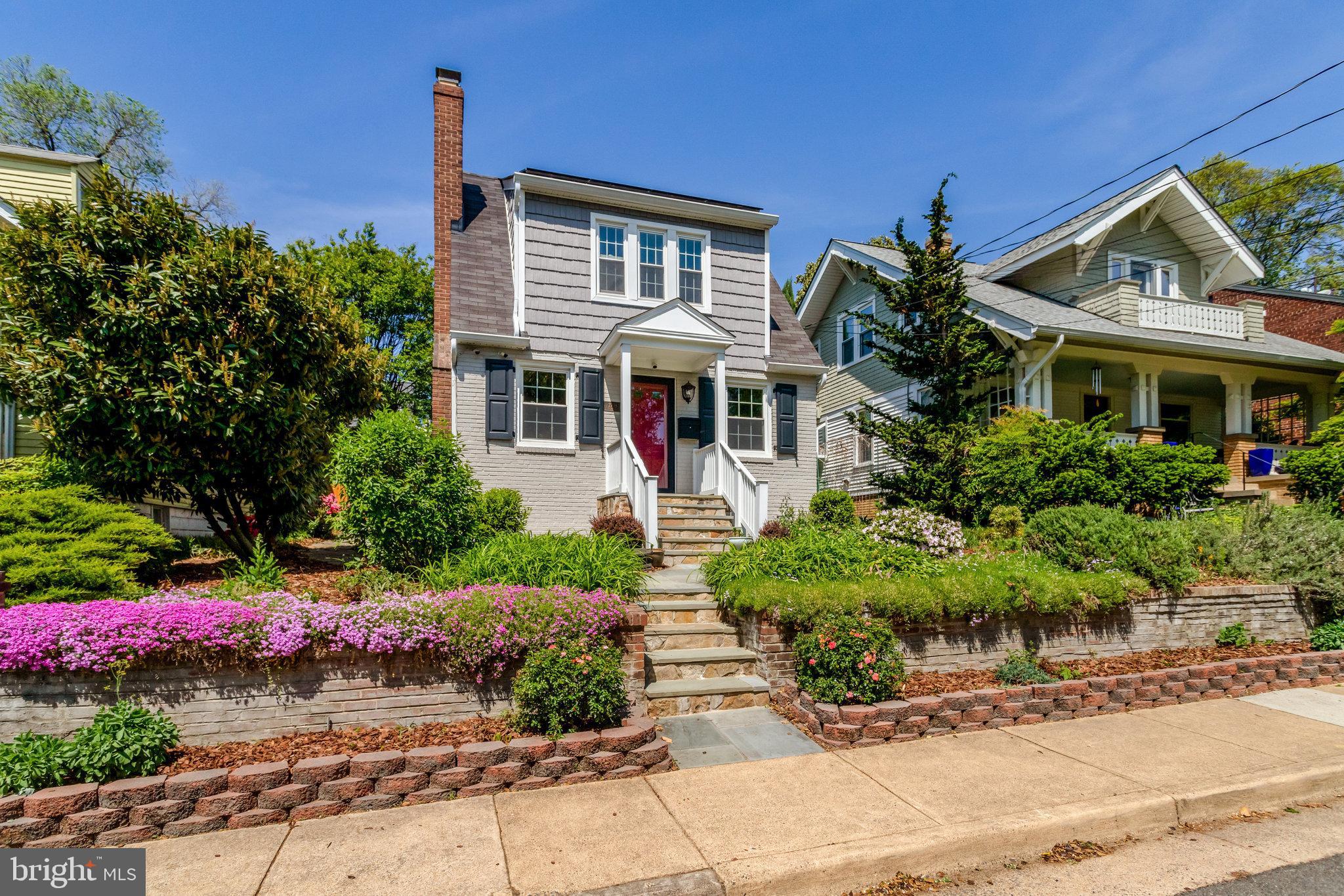 2708 Sycamore Street Alexandria, VA 22305 - Photo 3 of 71 Spring 2025
