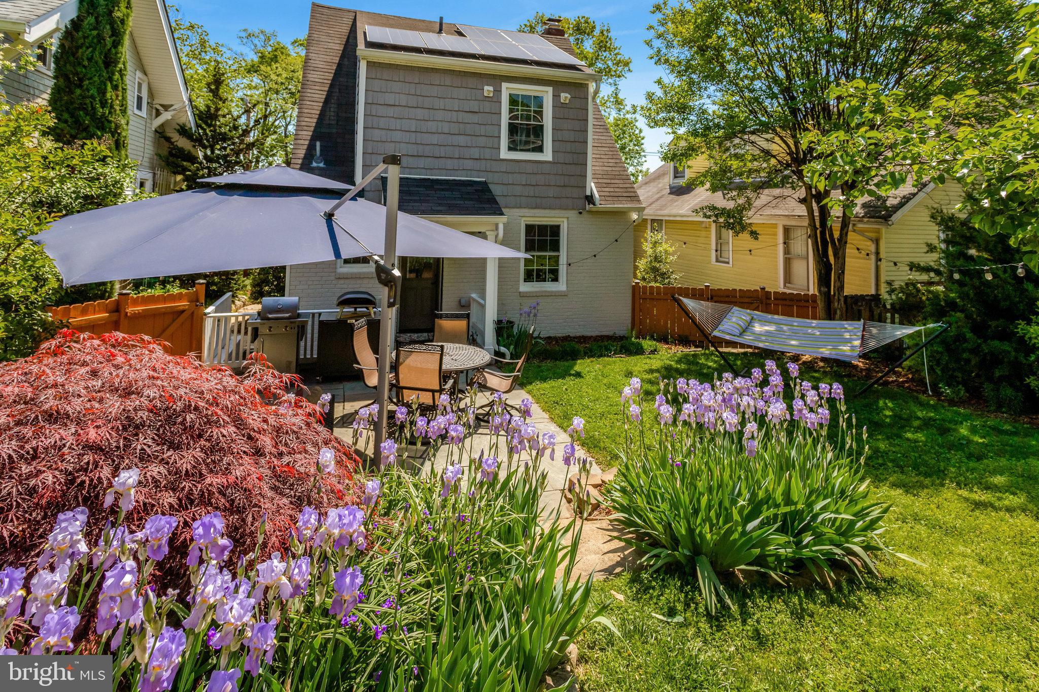 2708 Sycamore Street Alexandria, VA 22305 - Photo 48 of 71 a view of a house with yard and sitting area