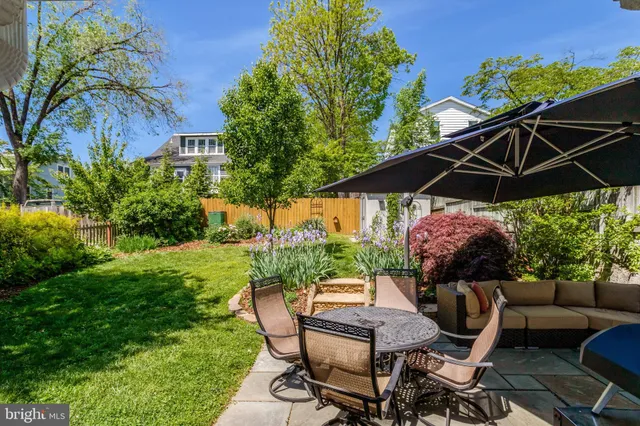 $1,050,000 | 2708 Sycamore Street, Alexandria, VA 22305