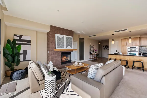 $1,080,000 | 208 West Portland Street, Unit 262, Phoenix, AZ 85003