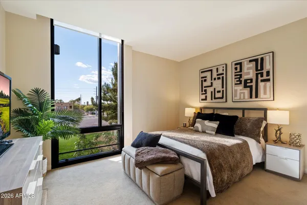 $1,080,000 | 208 West Portland Street, Unit 262, Phoenix, AZ 85003