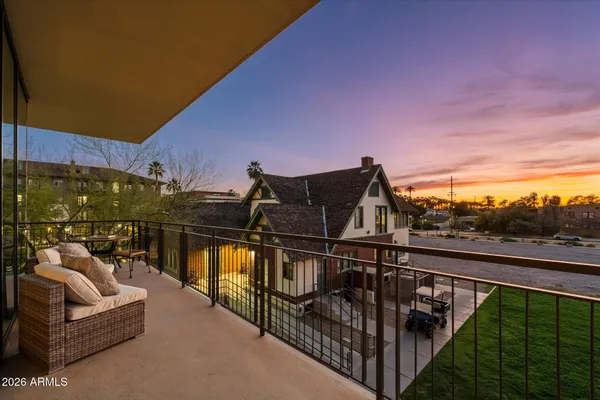 $1,080,000 | 208 West Portland Street, Unit 262, Phoenix, AZ 85003