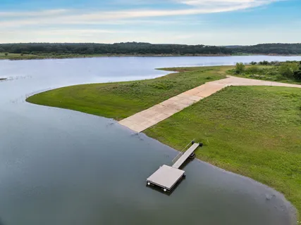 $625,000 | 207 Cove Creek Drive, Spicewood, TX 78669