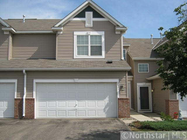 6821 Folkestone Road Apple Valley, MN 55124 - Photo 1 of 13 Gallery Image 1