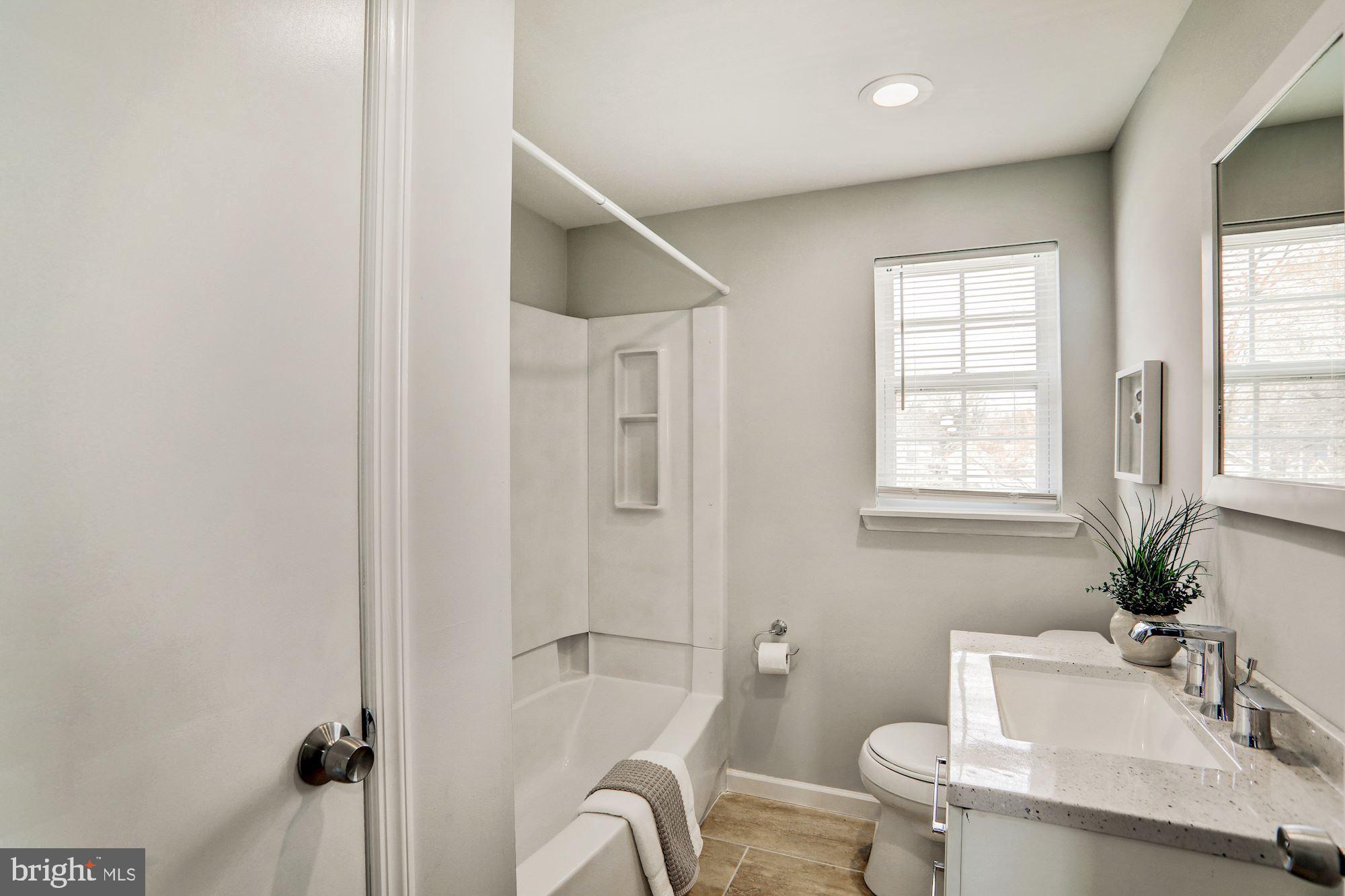 451 South Forklanding Road Maple Shade, NJ 08052 - Photo 30 of 48 Upper Hall Full Bath