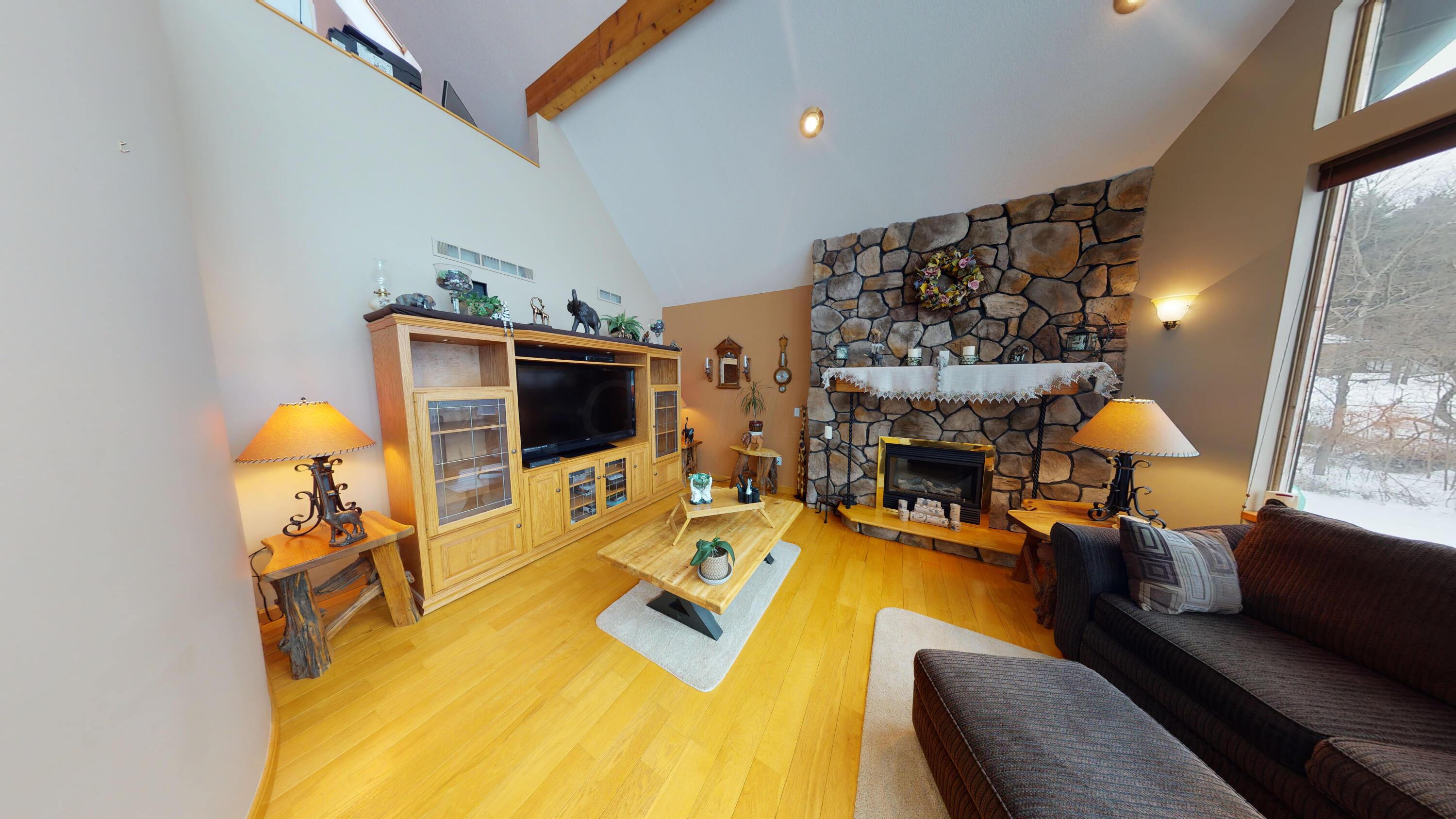 86760 Beaver Dam Road Scio, OH 43988 - Photo 3 of 31 Family Room