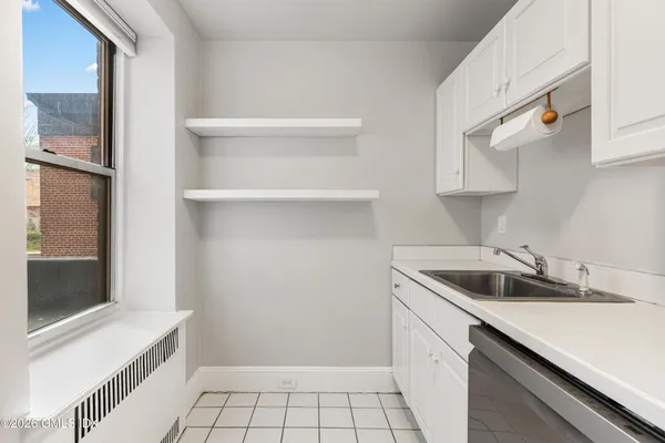 $4,600 | 25 West Elm Street, Unit 15, Greenwich, CT 06830