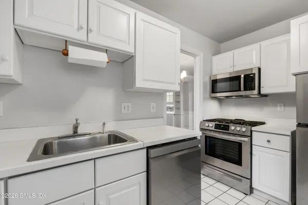 $4,600 | 25 West Elm Street, Unit 15, Greenwich, CT 06830