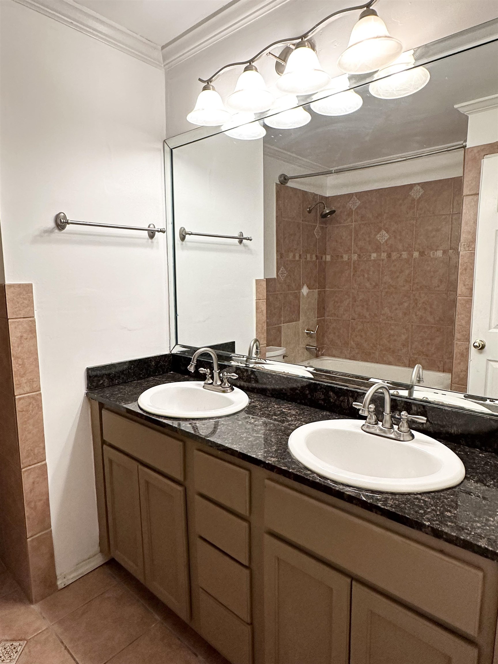 3068 South Mendenhall Road Memphis, TN 38115 - Photo 13 of 26
