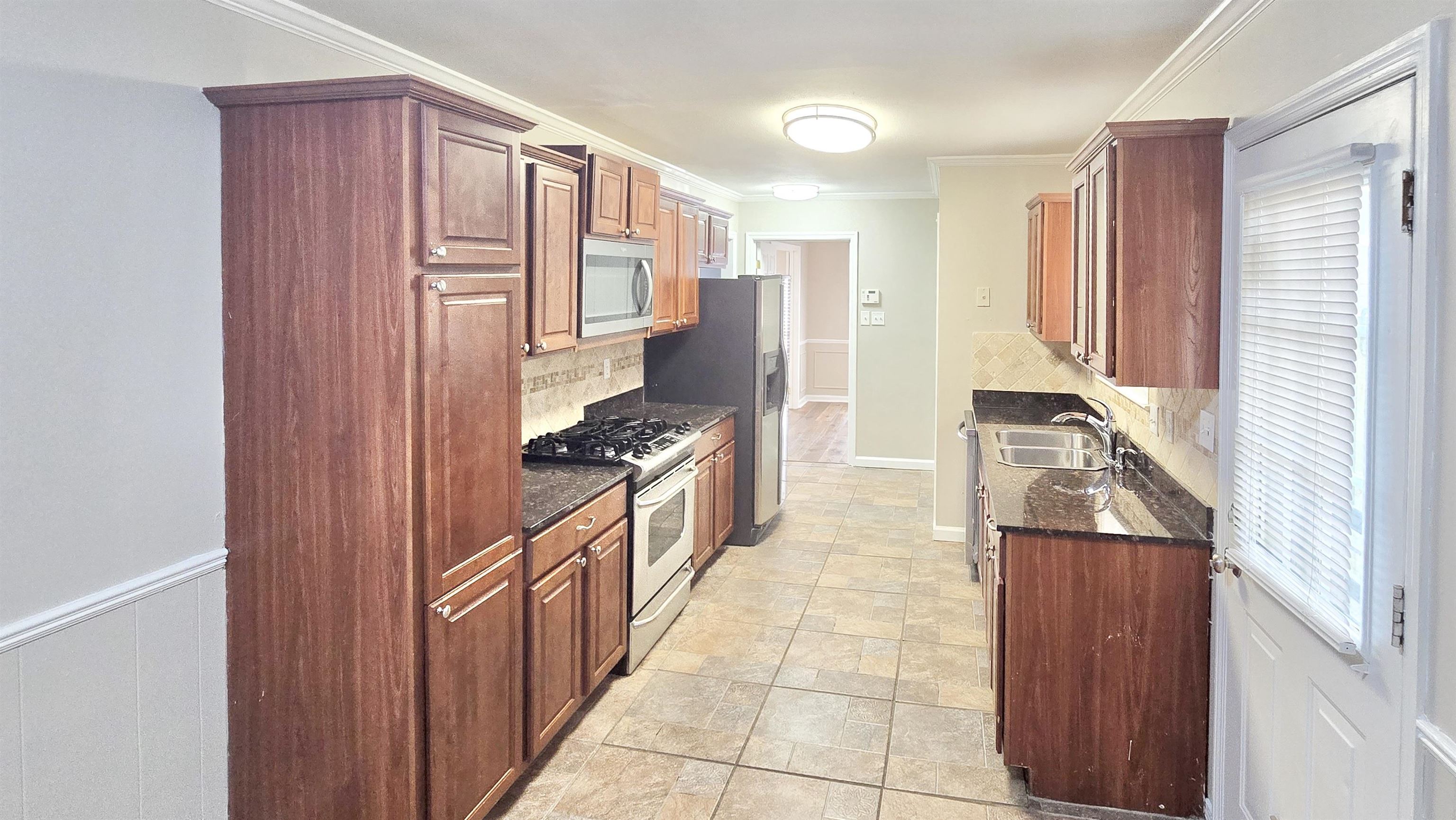 3068 South Mendenhall Road Memphis, TN 38115 - Photo 7 of 26