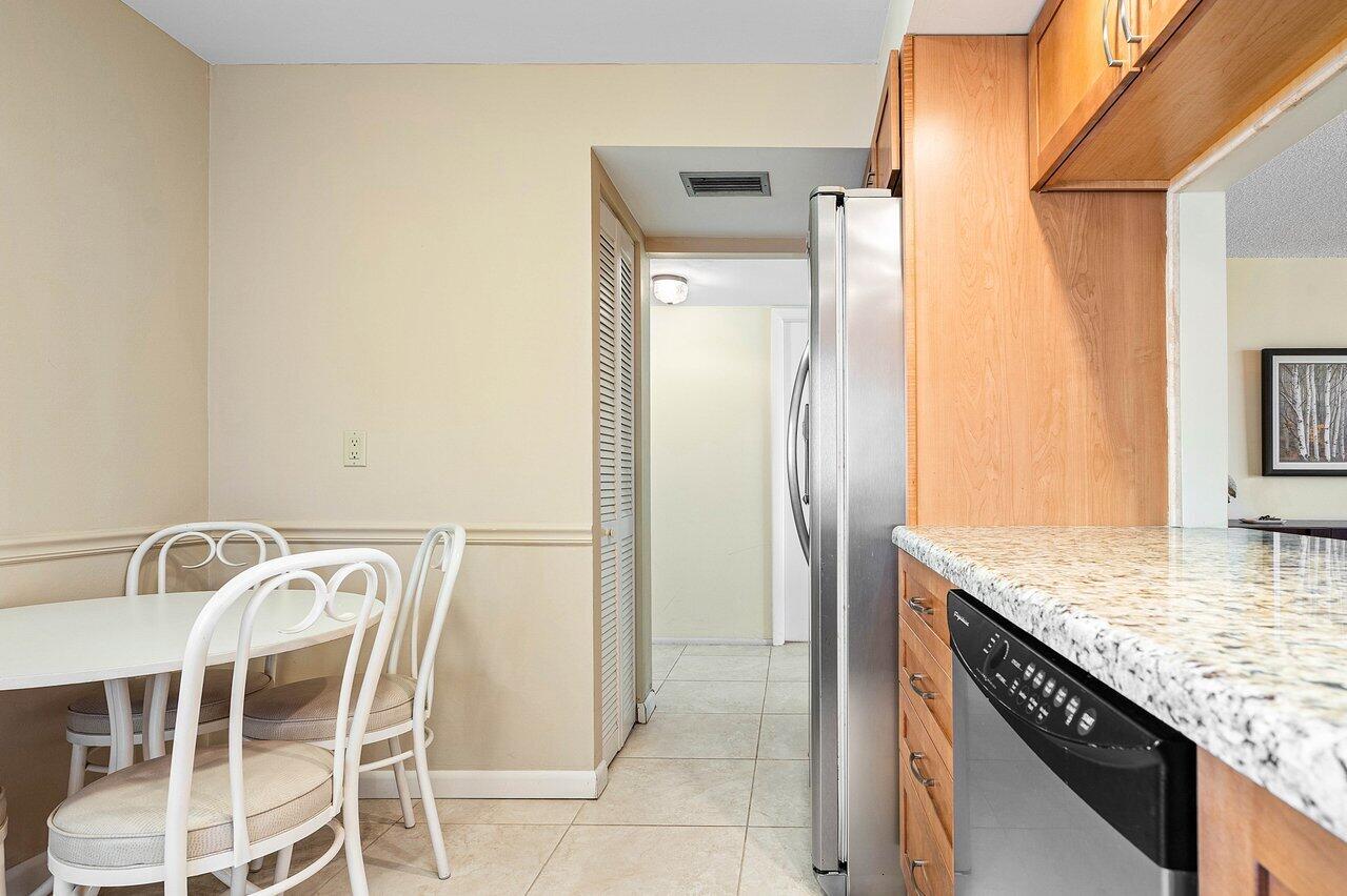 5301 Northwest 2nd Avenue, Unit 302 Boca Raton, FL 33487 - Photo 8 of 38 007-5301Northwest2ndAvenue-302-BocaRaton