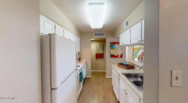 $1,350 | 9605 South 48th Street, Unit 3A, Phoenix, AZ 85044
