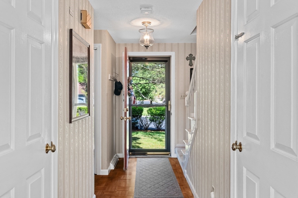 98 Village Post Road, Unit 98 Danvers, MA 01923 - Photo 9 of 27