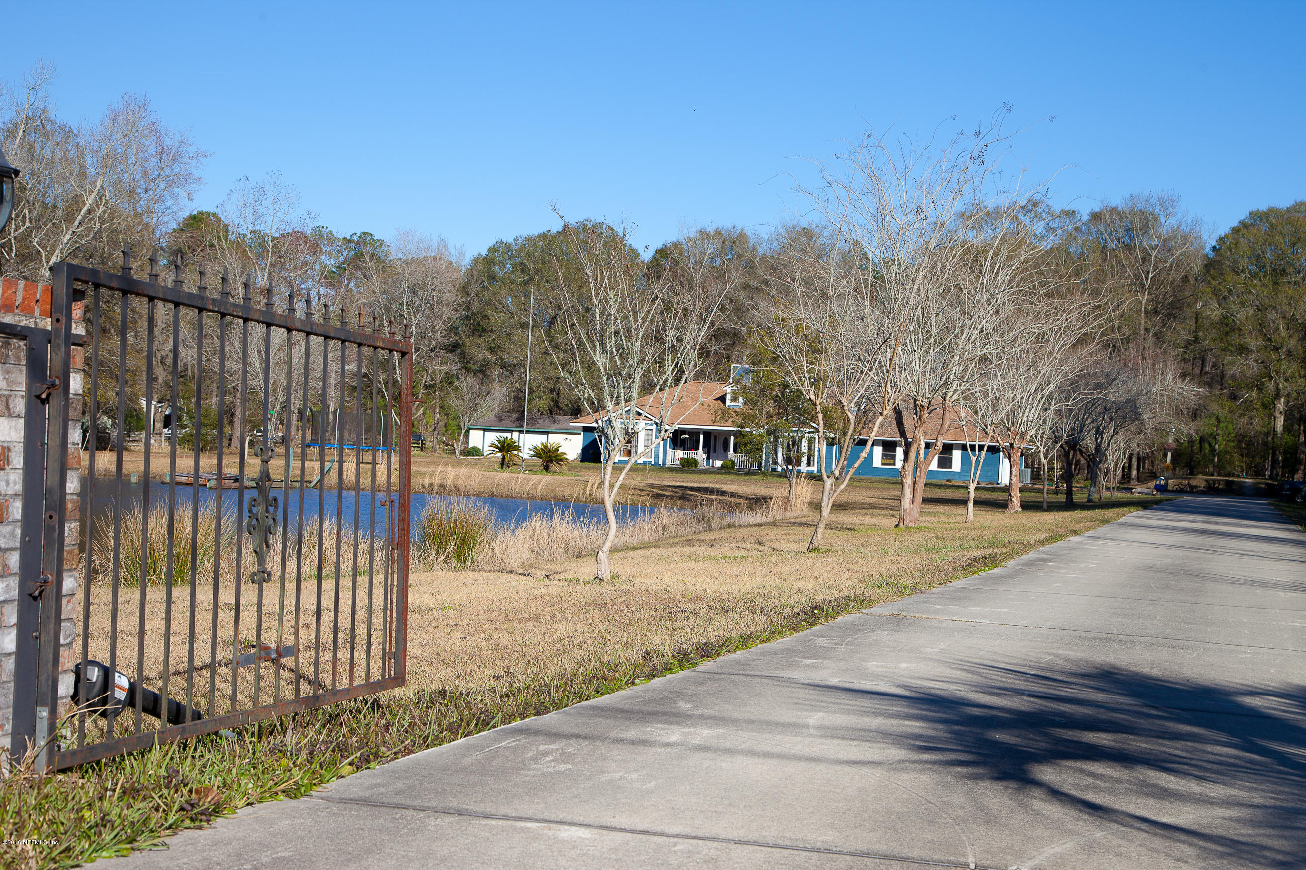 1255 Chaffee Road South Jacksonville, FL 32221 - Photo 4 of 27 ENTRANCE