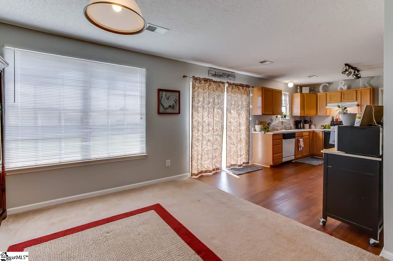 220 Spring Street Duncan, SC 29334 - Photo 12 of 21 Gallery Image 12
