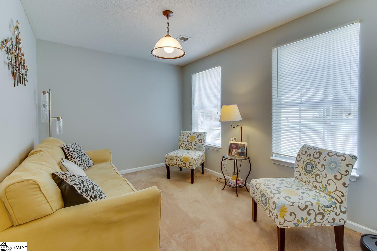 220 Spring Street Duncan, SC 29334 - Photo 6 of 21 Gallery Image 6