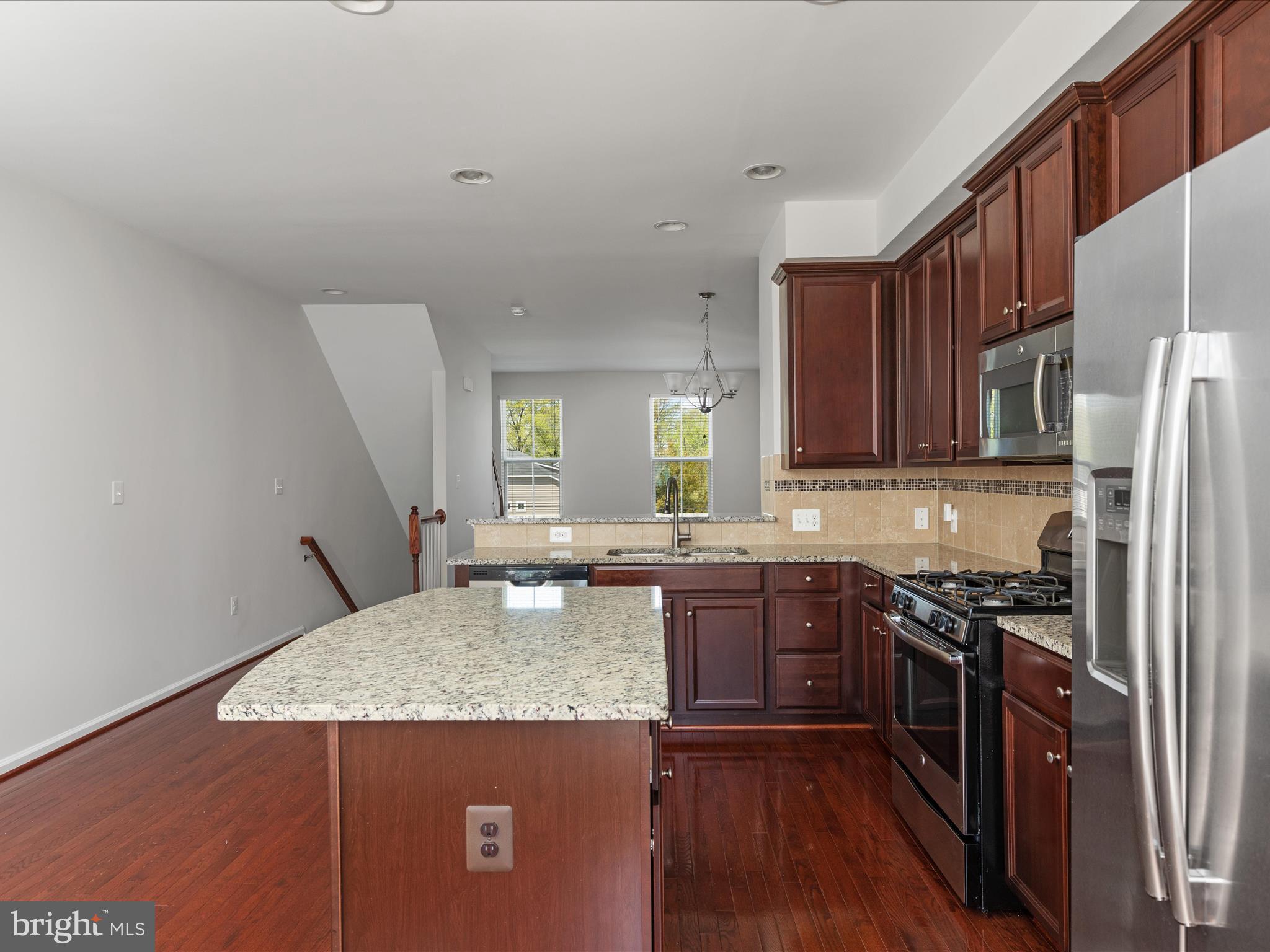 24913 Coats Square Aldie, VA 20105 - Photo 11 of 36 2E6A7566_24913 Coats Square - Joe Nguyen - Absolut