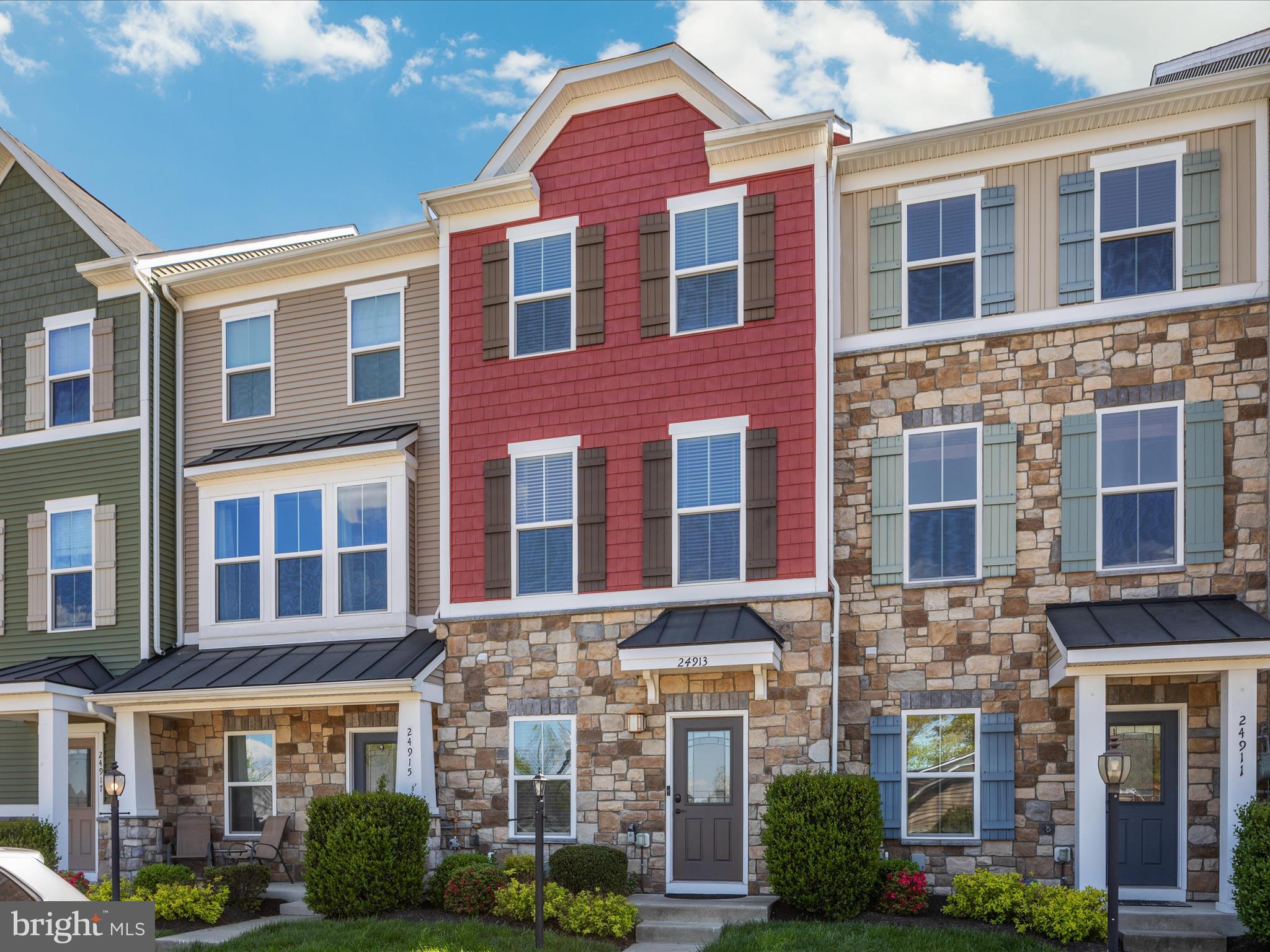 24913 Coats Square Aldie, VA 20105 - Photo 2 of 36 2E6A7608_twilight_24913 Coats Square - Joe Nguyen