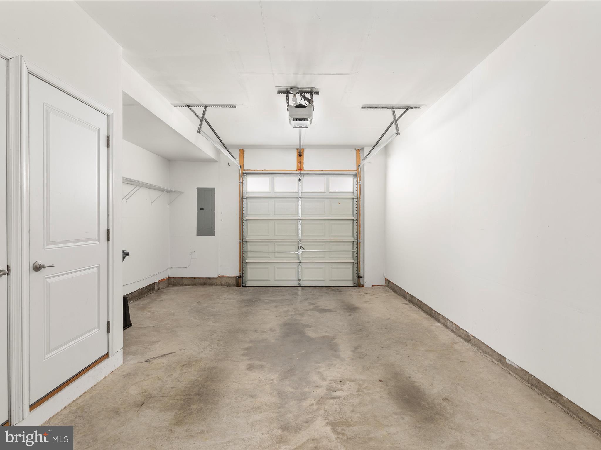 24913 Coats Square Aldie, VA 20105 - Photo 33 of 36 2E6A7601_24913 Coats Square - Joe Nguyen - Absolut