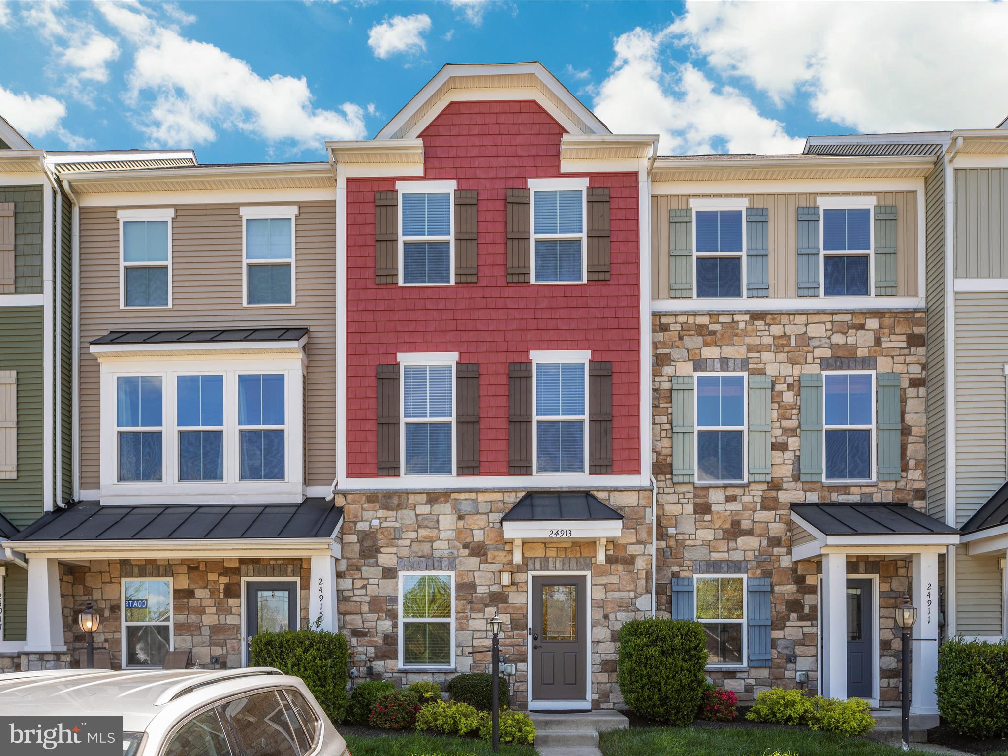 24913 Coats Square Aldie, VA 20105 - Photo 34 of 36 2E6A7613_24913 Coats Square - Joe Nguyen - Absolut