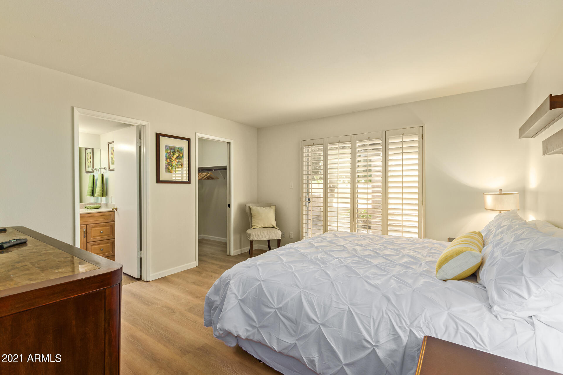 26232 North Bravo Lane Rio Verde, AZ 85263 - Photo 17 of 41 Master bedroom
