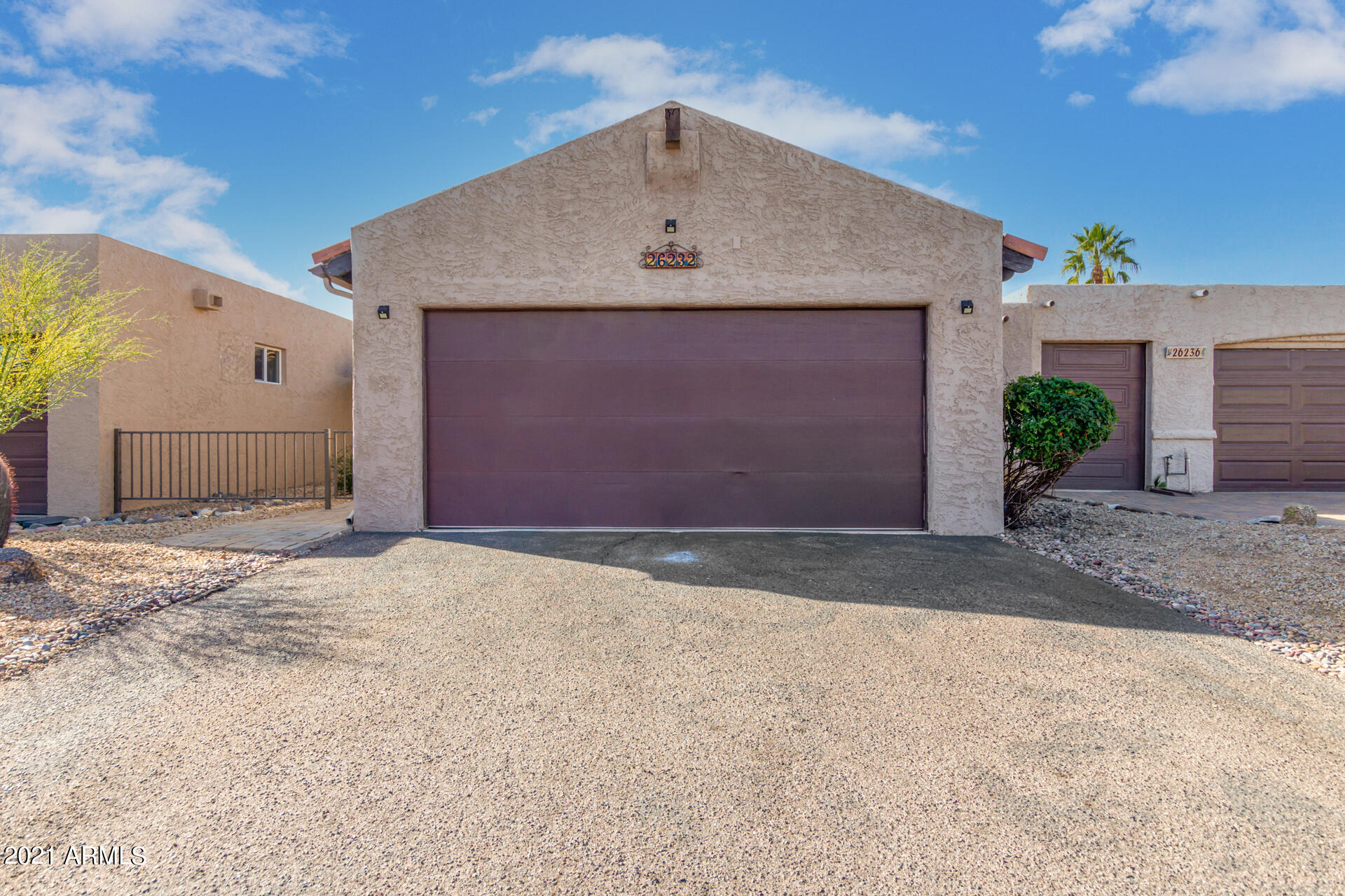 26232 North Bravo Lane Rio Verde, AZ 85263 - Photo 29 of 41 Two car garage
