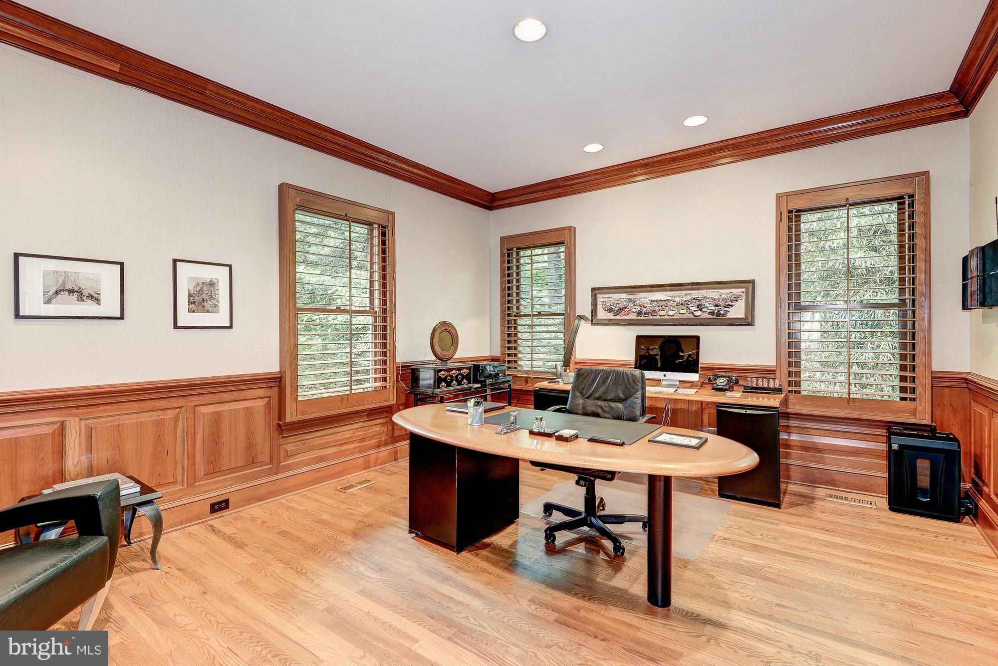 915 Chinquapin Road McLean, VA 22102 - Photo 13 of 30 Office
