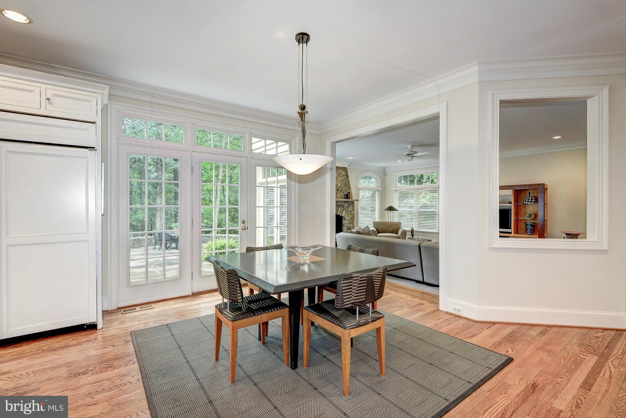 915 Chinquapin Road McLean, VA 22102 - Photo 10 of 30 Breakfast Area