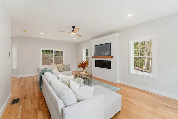 $809,700 | Lot 5-a (4) White Court, Douglas, MA 01516