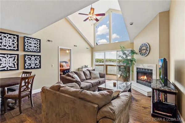$400,000 | 1481 Ledges Drive, Unit 948, Osage Beach, MO 65065