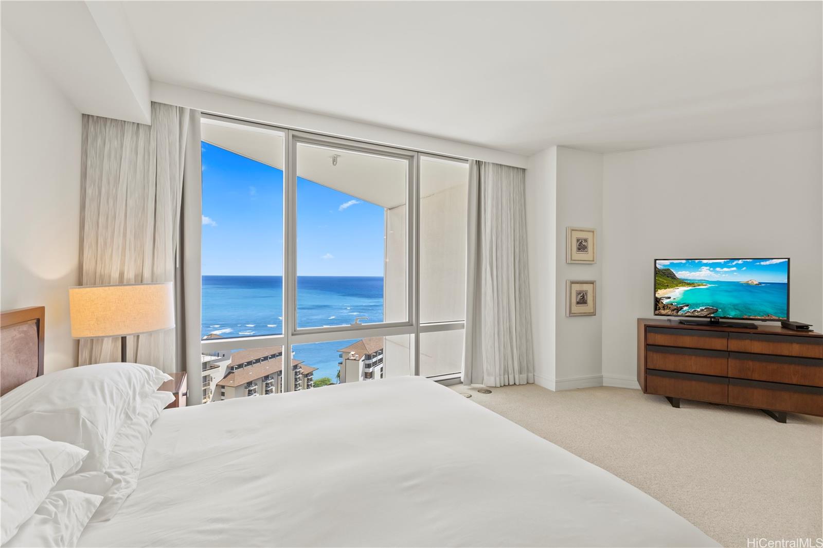 223 Saratoga Road, Unit 2706 Honolulu, HI 96815 - Photo 6 of 25