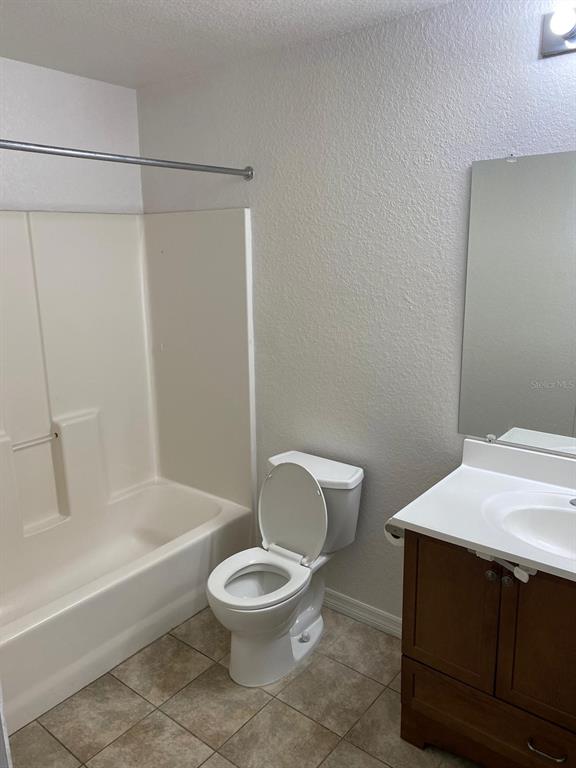 5447 Vineland Road, Unit 1302 Orlando, FL 32811 - Photo 7 of 8