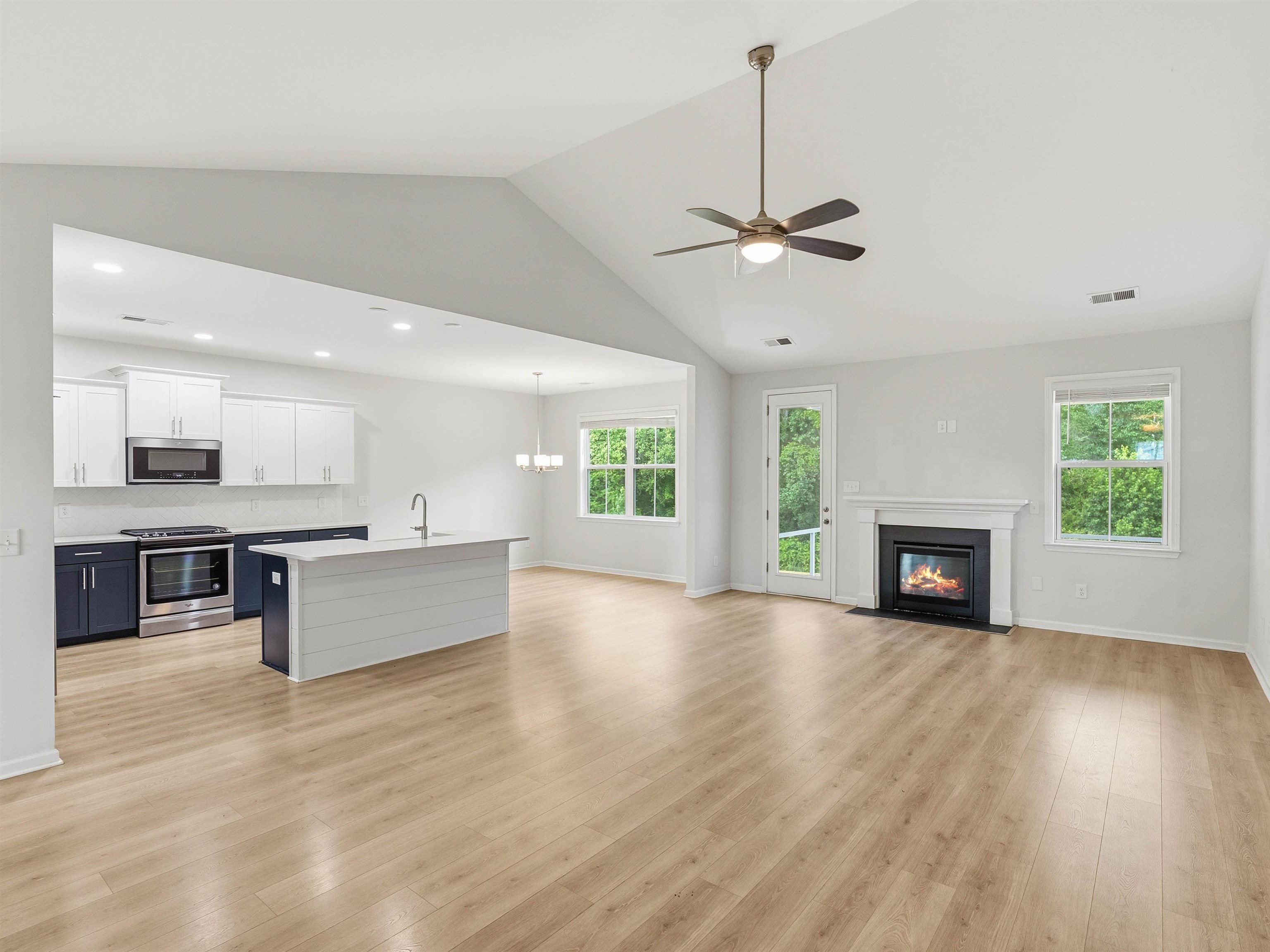 836 Orchard Valley Lane Boiling Springs, SC 29316 - Photo 7 of 37