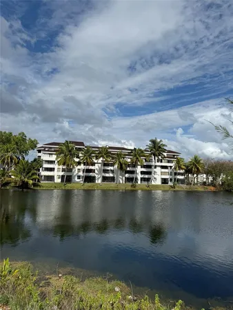 $2,300 | Verabella Falls Condominiums, Miami, FL 33193