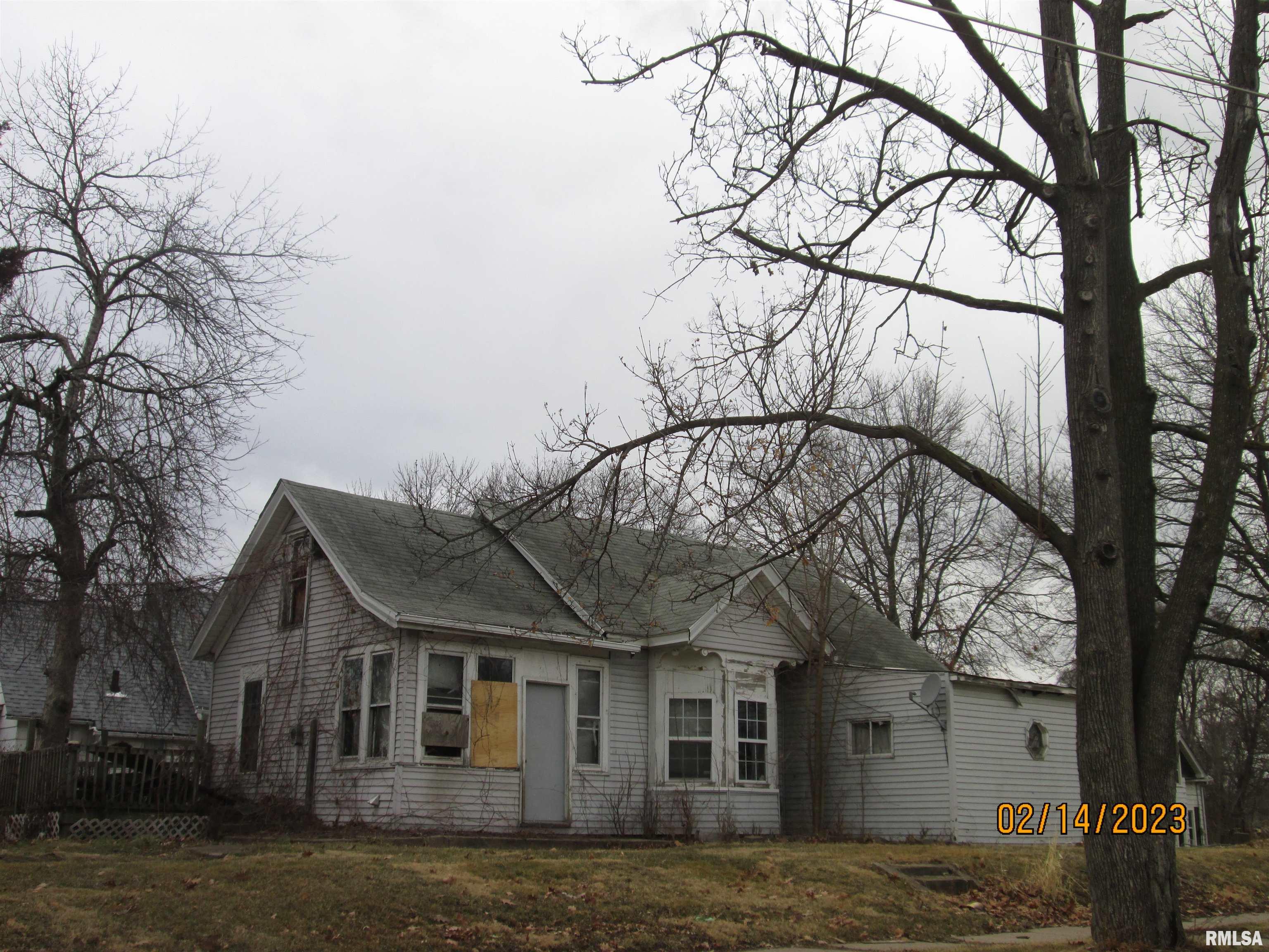 720 11th Avenue Rock Island, IL 61201 - Photo 3 of 4
