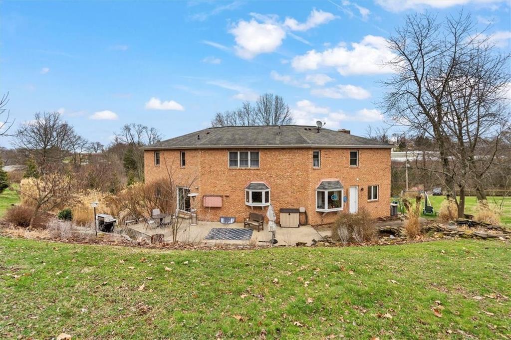 155 Ramage Road Pittsburgh, PA 15214 - Photo 26 of 33 Gallery Image 26