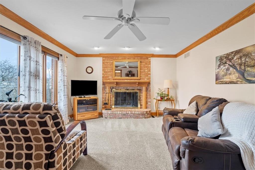155 Ramage Road Pittsburgh, PA 15214 - Photo 5 of 33 Gallery Image 5