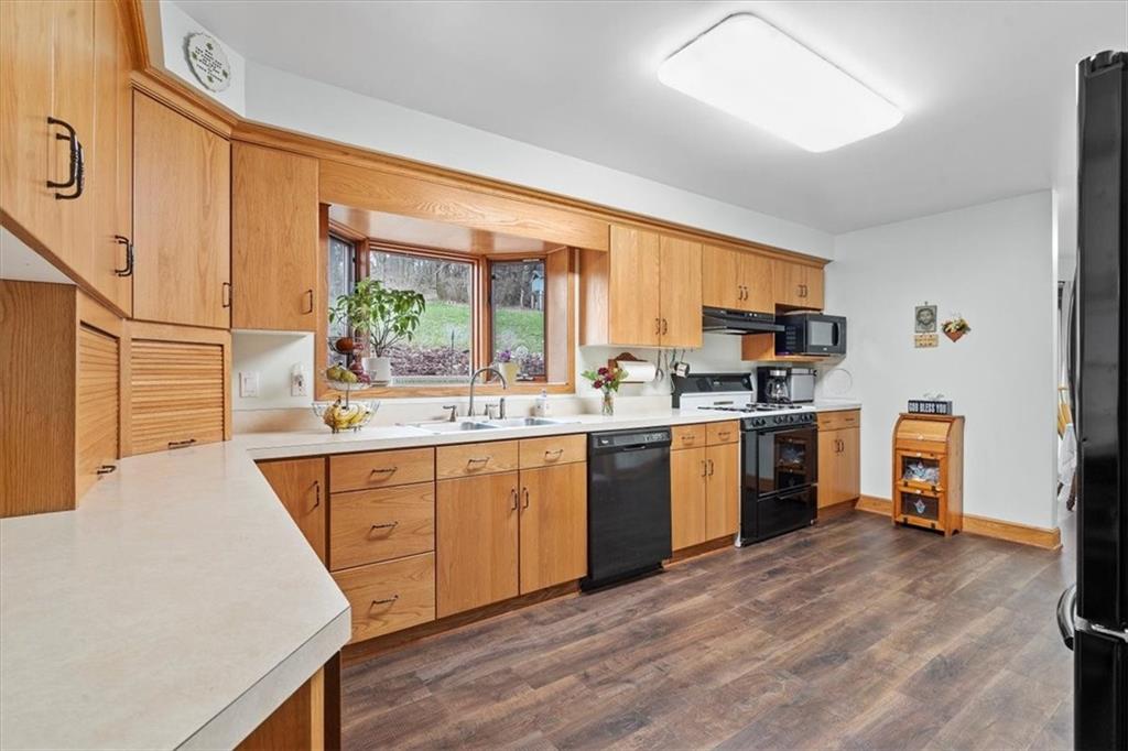 155 Ramage Road Pittsburgh, PA 15214 - Photo 8 of 33 Gallery Image 8