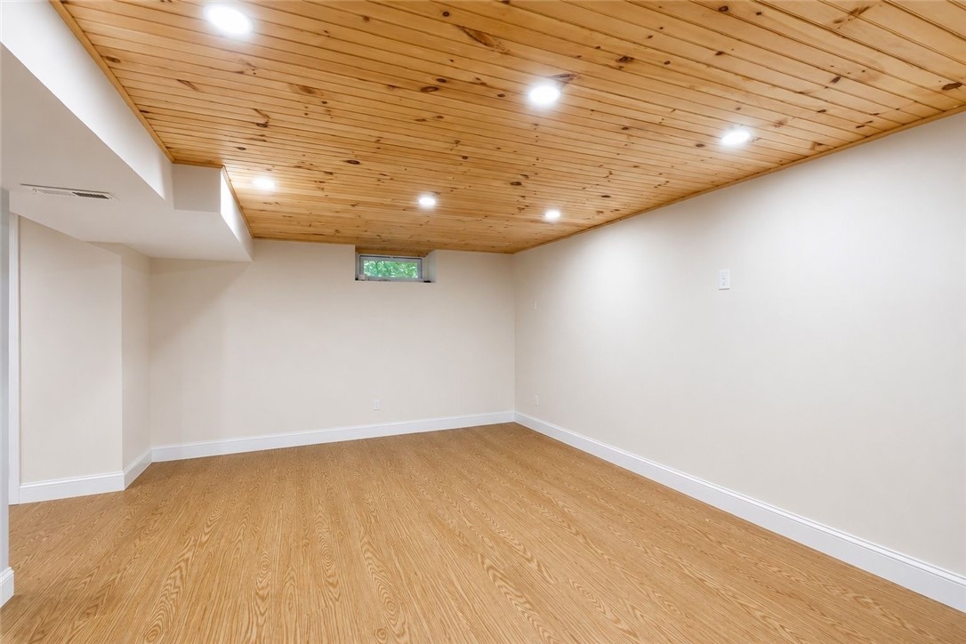 5 Interlocken Road East Providence, RI 02914 - Photo 25 of 43