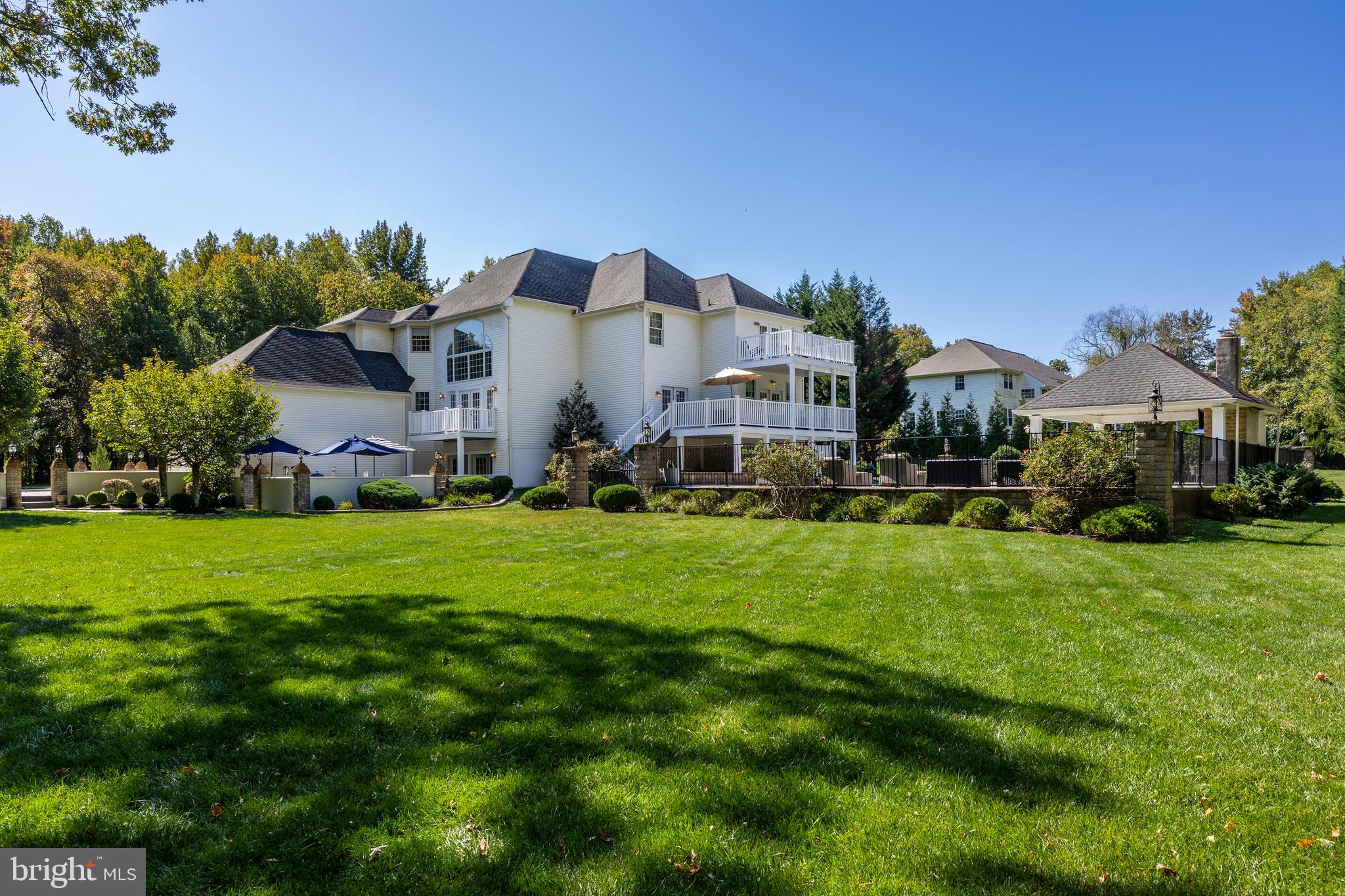 33 South Elmwood Road Marlton, NJ 08053 - Photo 82 of 98 a house view with a garden space