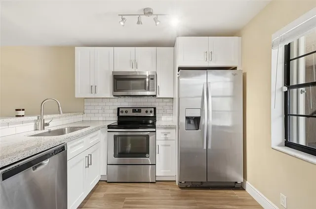 $260,000 | 10551 West Broward Boulevard, Unit 310, Plantation, FL 33324