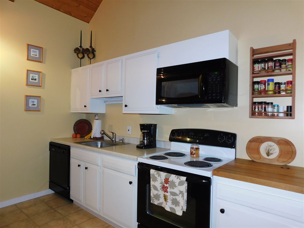 71 Waterville Acres Road, Unit 5 Thornton, NH 03285 - Photo 11 of 29