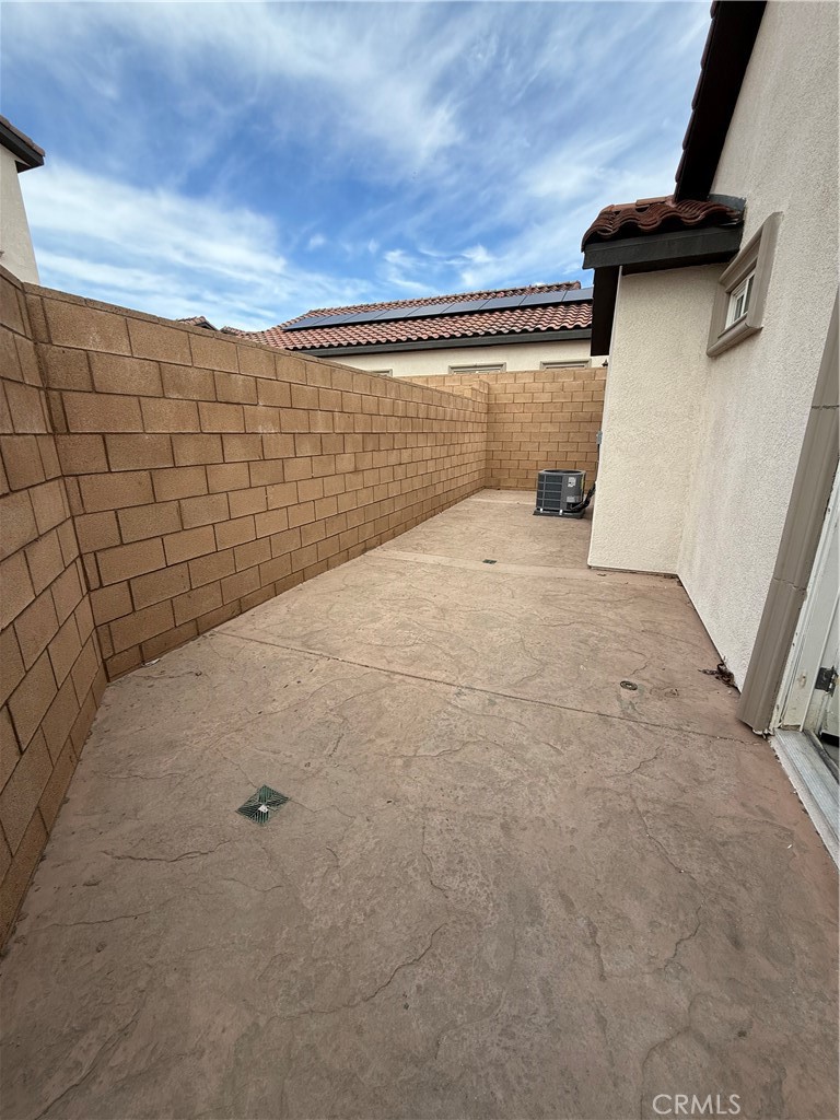 7398 North Maple, Unit 2 Fontana, CA 92336 - Photo 14 of 15 backyard