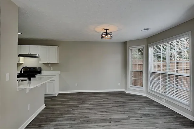 $2,550 | 670 Chantress Court, Alpharetta, GA 30004