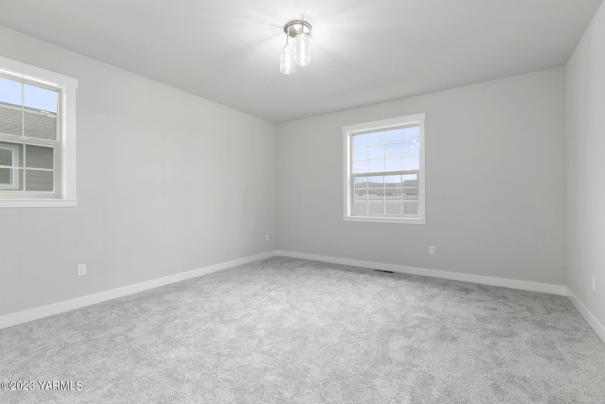 7302 Vista Ridge Avenue Yakima, WA 98903 - Photo 14 of 23 Bedroom