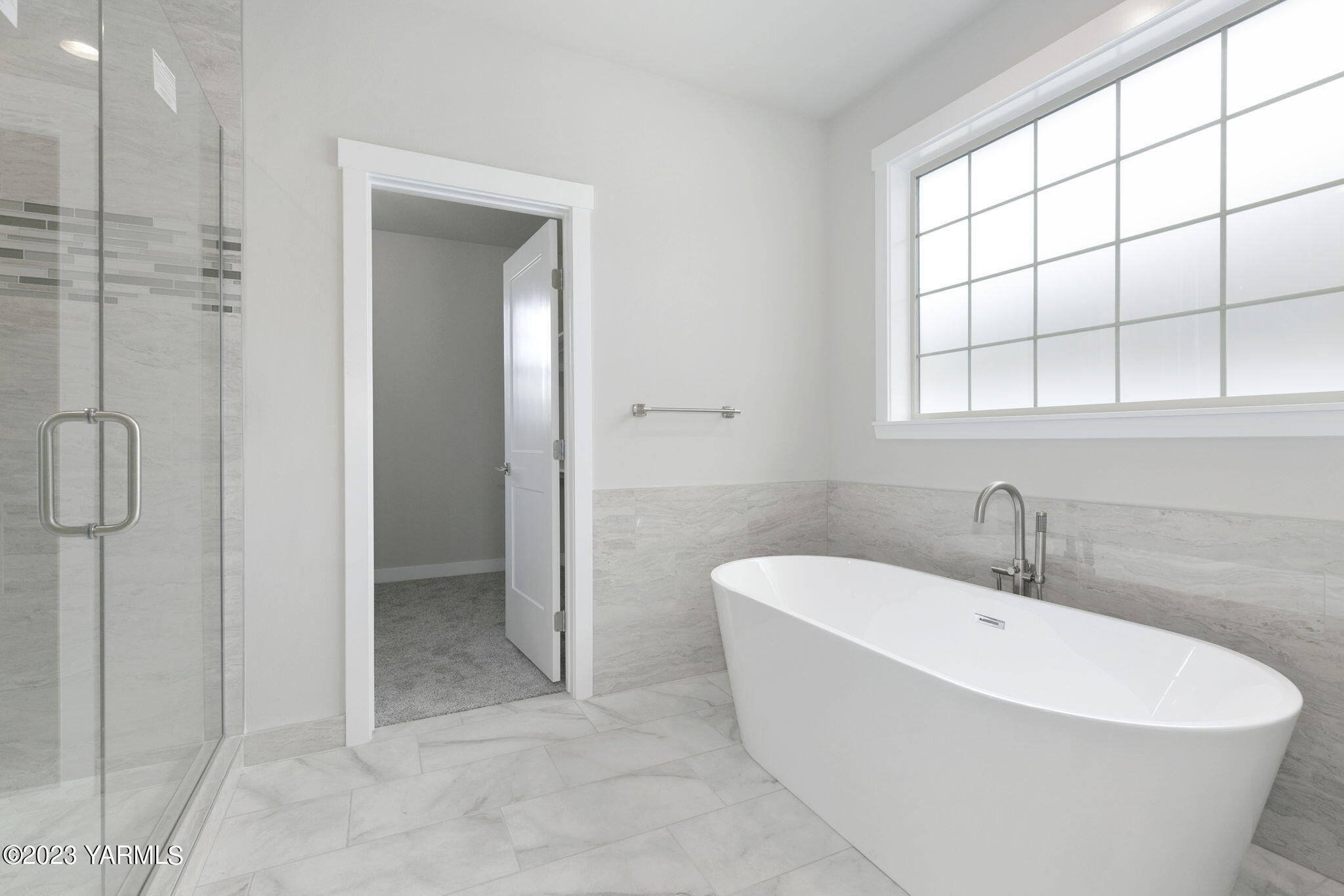 7302 Vista Ridge Avenue Yakima, WA 98903 - Photo 17 of 23 Bathroom