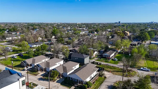 $318,000 | 3107 Martha Street, Houston, TX 77026