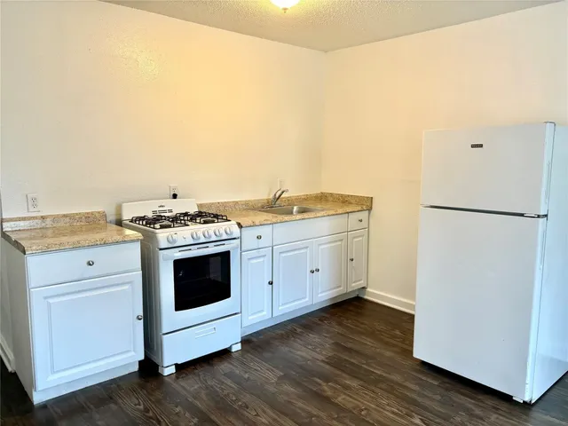$1,000 | 2614 Sol Wilson Avenue, Unit A, Austin, TX 78702