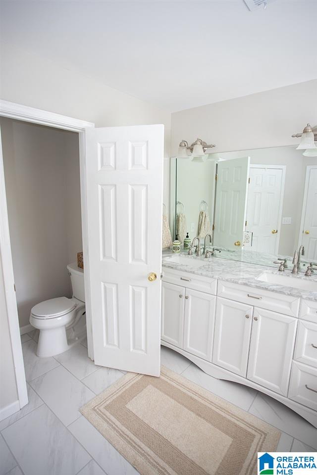 2004 Crosscrest Drive Birmingham, AL 35244 - Photo 19 of 35